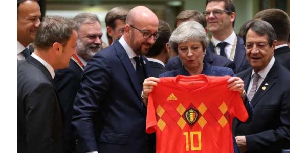 Bélgica vence a Inglaterra por 1-0